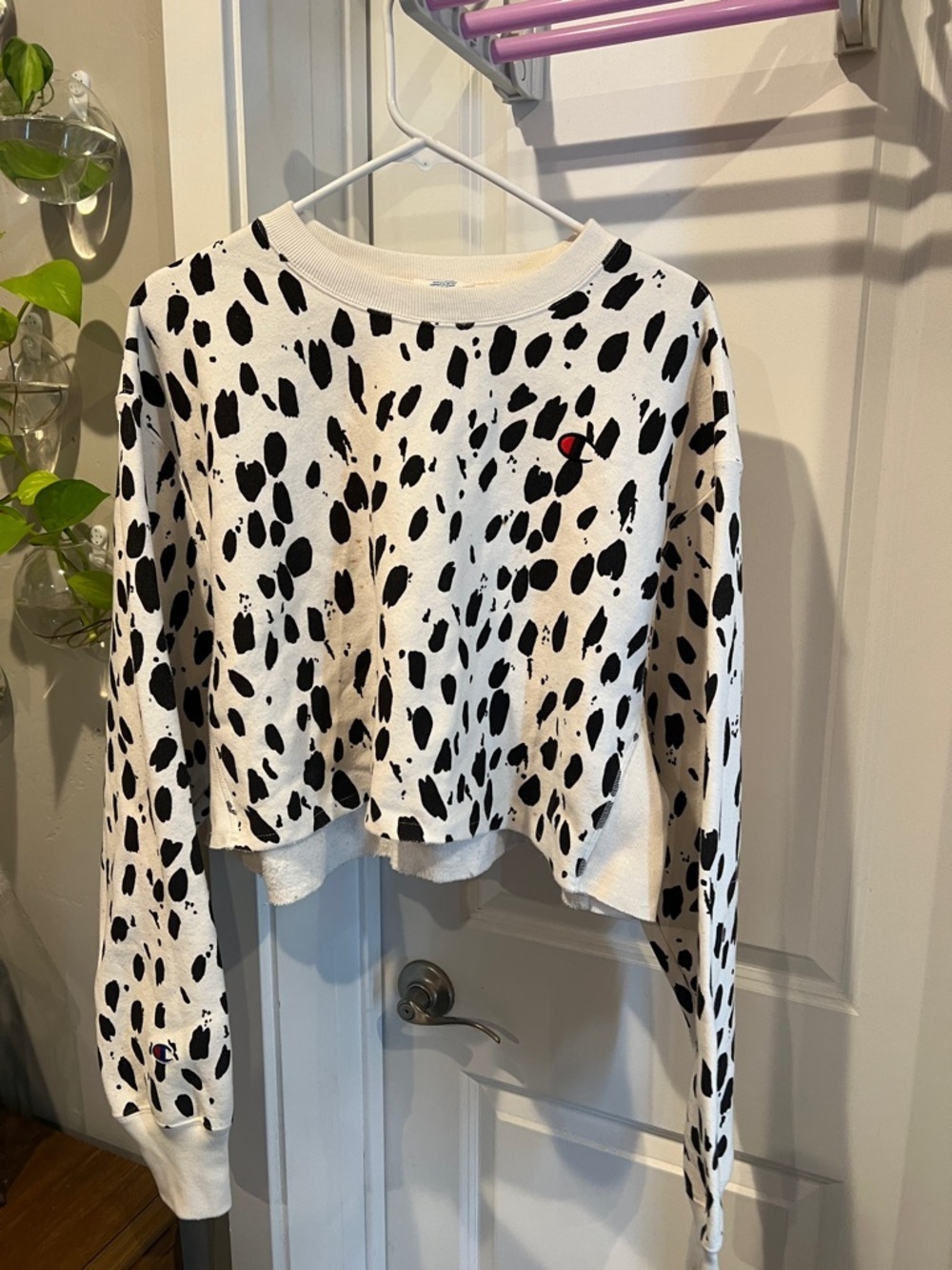 Champion White Cropped Sweatshirt with Black Spot Print